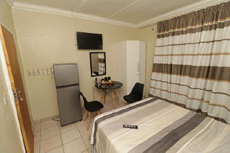 Quintax Guest House Pretoria-Noord Dış mekan fotoğraf